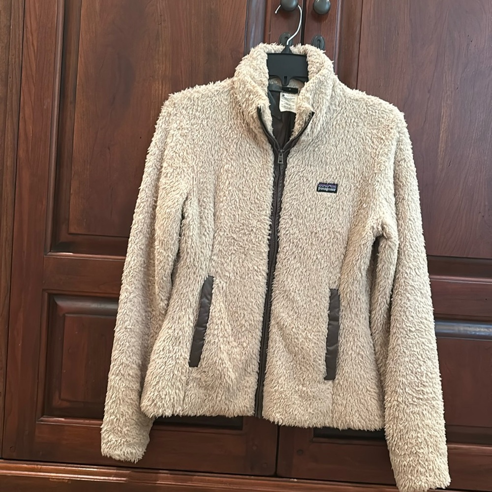 Patagonia lightweight fleece zip up jacket